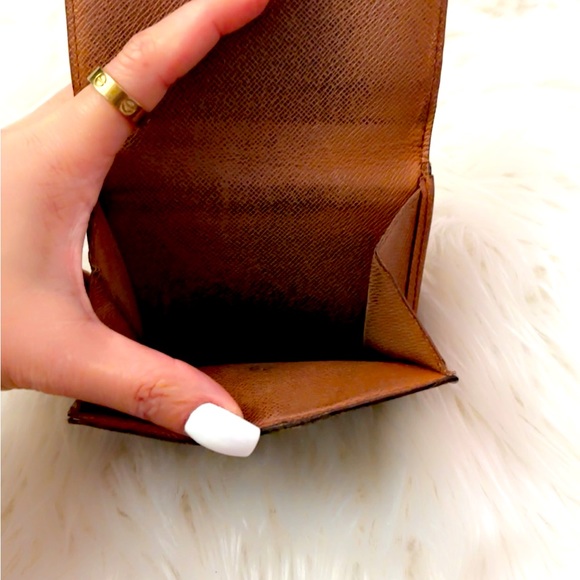 Louis Vuitton Double Mono Snap Wallet. Serial #: TH1917 - Picture 10 of 12